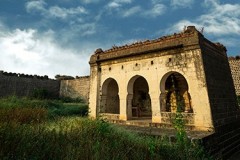MonumentsFort